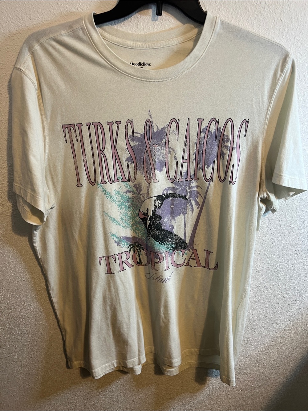 Goodfellow & Co Light Cream Turks & Caicos Tropical Graphic Tee